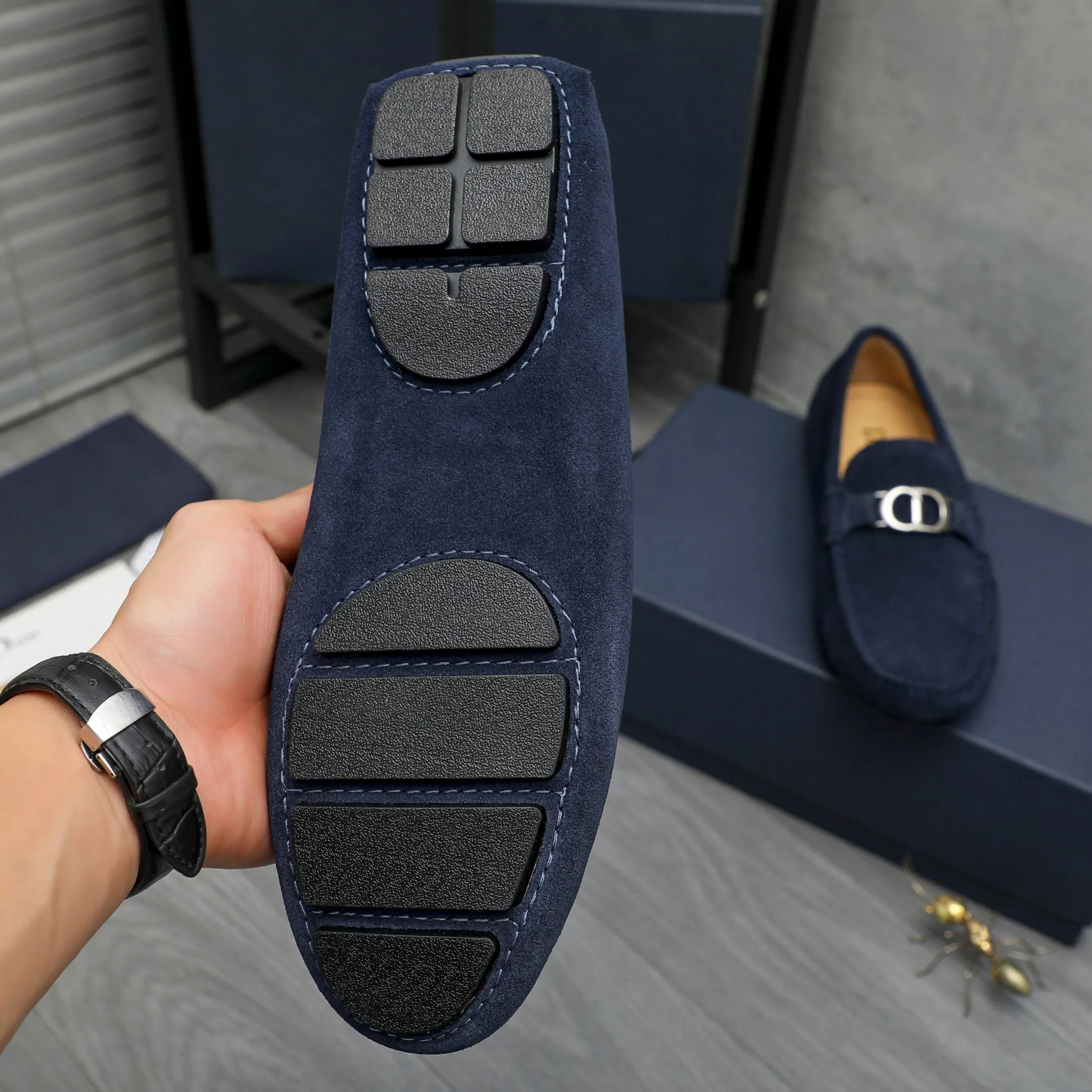 Men's shoes 💰p420 Product trademark: Dior "Dior" casual slip-on men's shoes Regular size: 38-44 Product materials: Selected frosted cowhide upper, sheepskin lining, rubber outsole